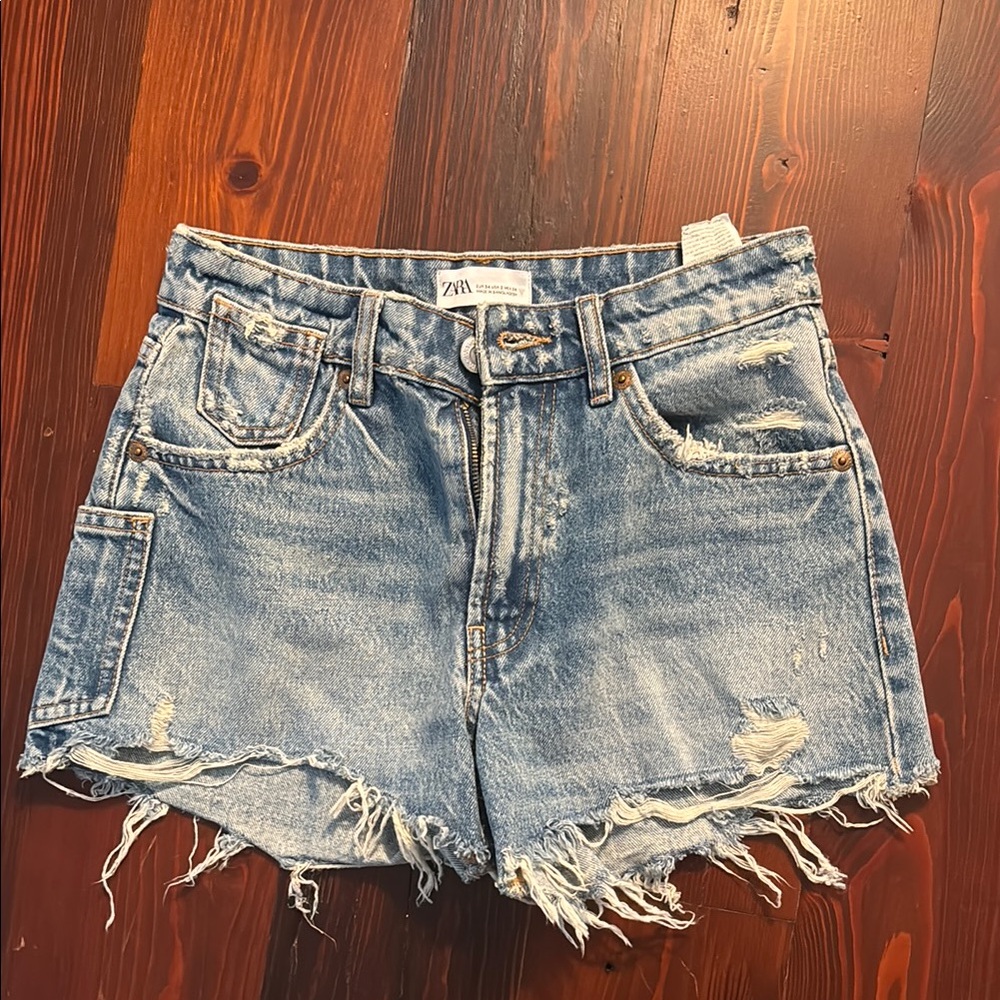 Zara Women's Distressed Denim Shorts - Blue